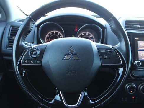 Used 2020 Mitsubishi Outlander Sport ES image 27