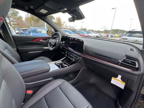 New 2026 Chevrolet Traverse Z71 w/ Driver Confidence Package image 28