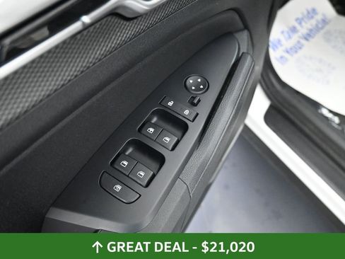 Used 2024 Kia Sportage LX image 31