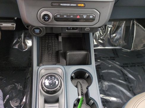 Used 2025 Ford Maverick Lariat AWD/4WD image 21