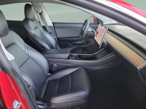 Used 2020 Tesla Model 3 Standard Range Plus image 24
