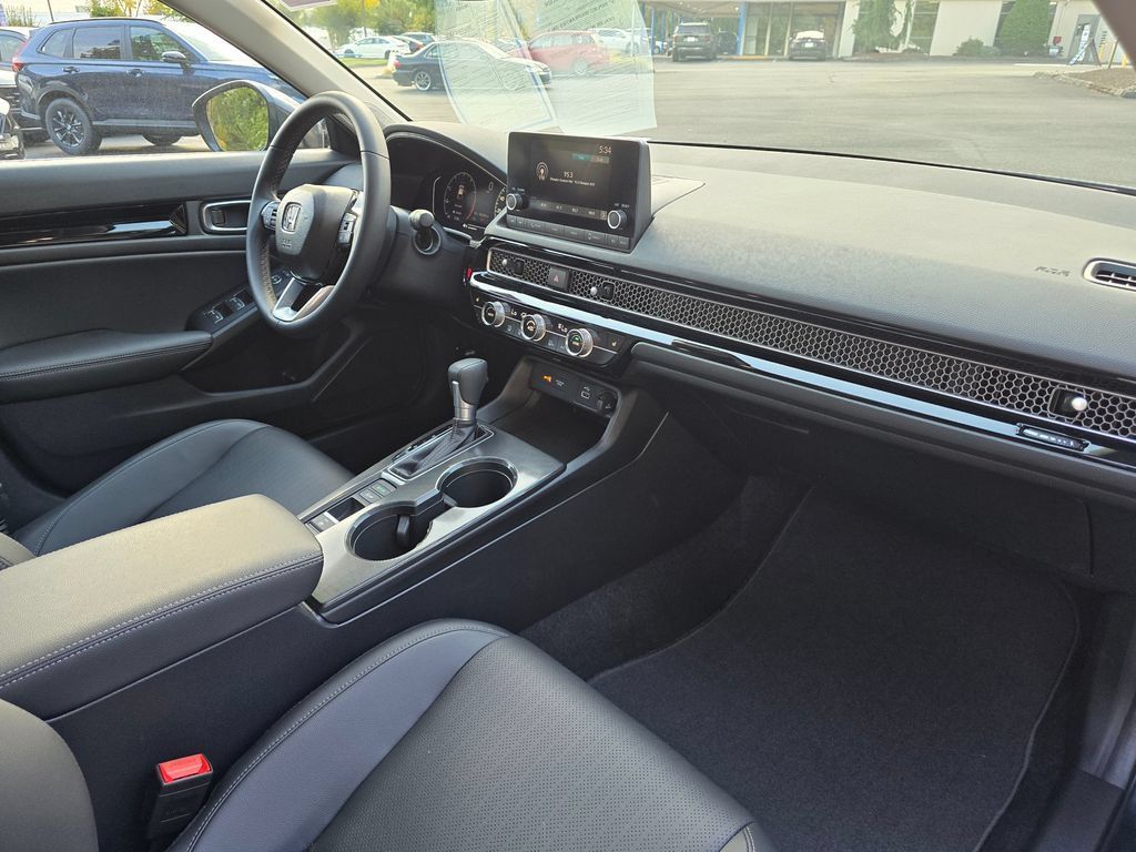 Certified 2024 Honda Civic EX-L image 4