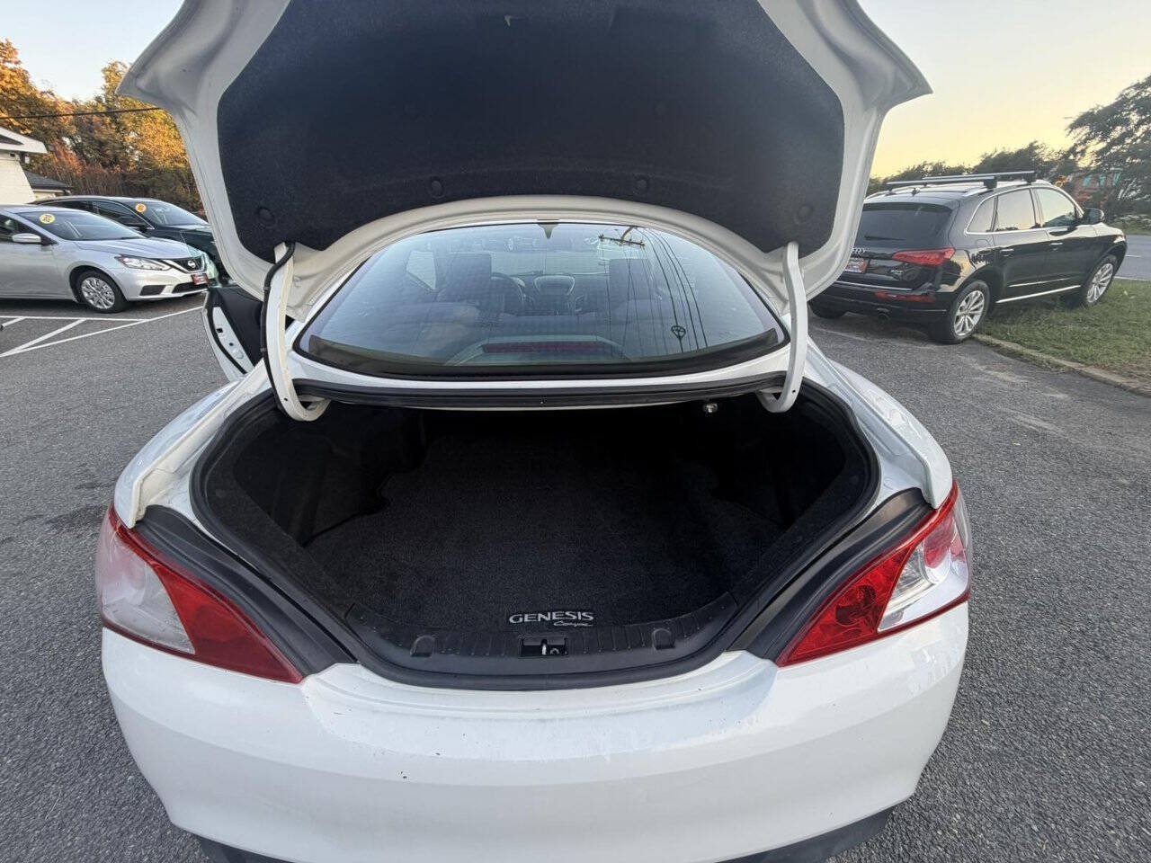 Used 2012 Hyundai Genesis 2.0T RWD image 13
