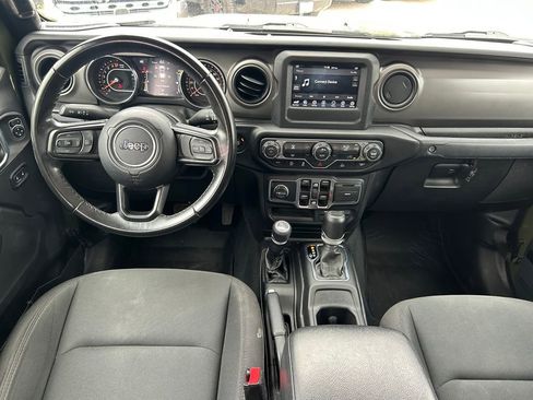 Used 2022 Jeep Gladiator Sport AWD/4WD image 16
