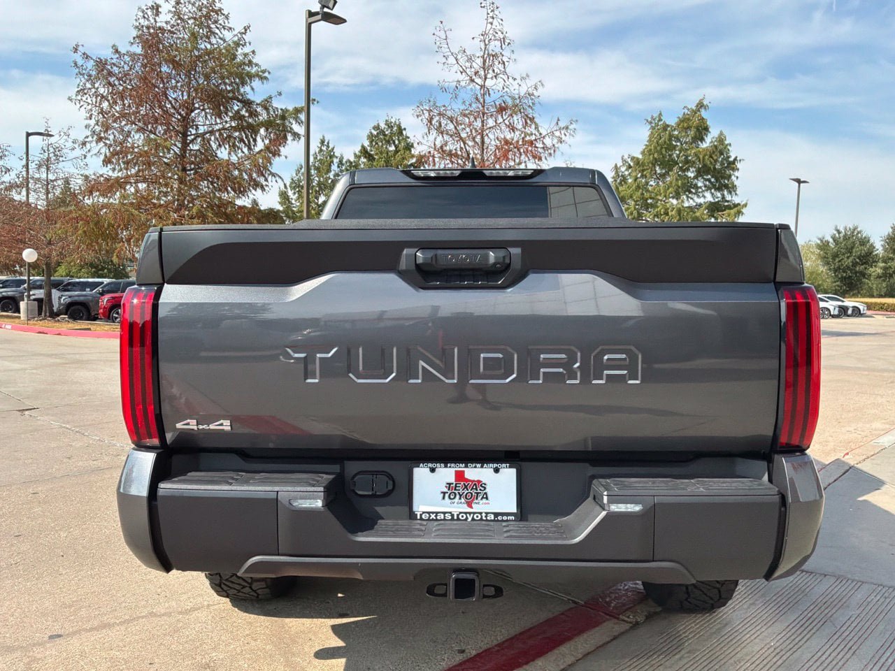 Used 2025 Toyota Tundra SR5 AWD/4WD image 7