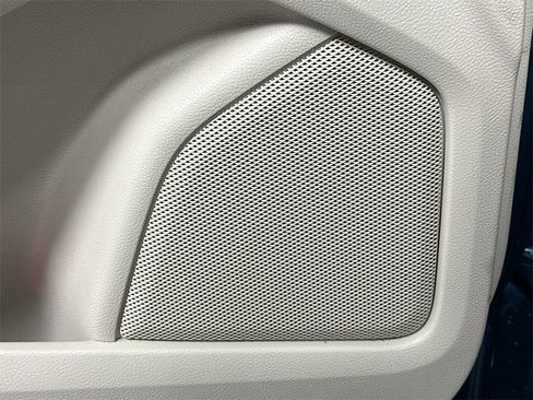 Used 2016 Ford Edge Titanium w/ Equipment Group 301A image 20