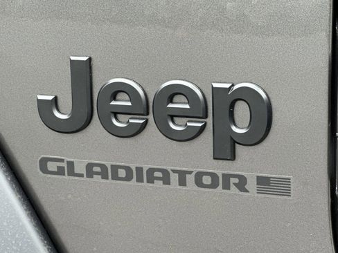 New 2026 Jeep Gladiator Sport image 25