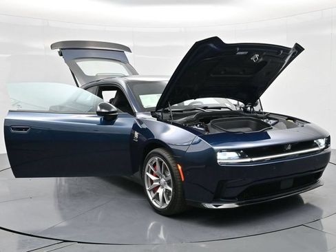 New 2025 Dodge Charger Daytona Scat Pack w/ Track Pack AWD/4WD image 25
