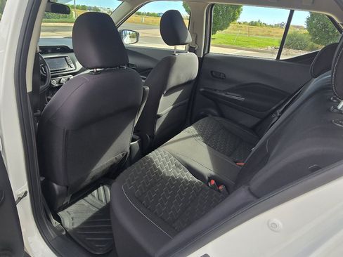 Used 2021 Nissan Kicks S FWD image 15