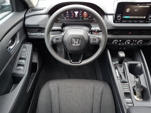 Used 2023 Honda Accord LX image 10