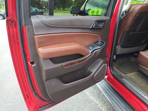 Used 2015 Chevrolet Suburban LTZ AWD/4WD image 25