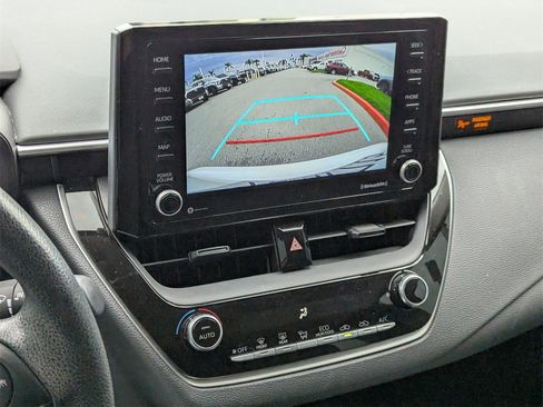 Certified 2022 Toyota Corolla LE image 12