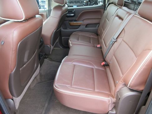 Used 2014 Chevrolet Silverado 1500 High Country w/ High Country Premium Package AWD/4WD image 6