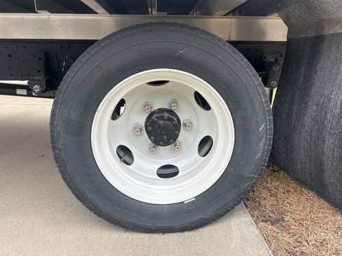 New 2023 Chevrolet Low Cab Forward 5500XD RWD image 21