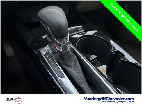 Used 2025 Chevrolet Trax LT w/ LT Convenience Package FWD image 18