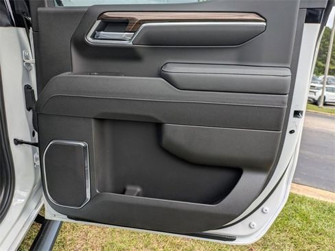 New 2025 Chevrolet Silverado 1500 RST image 32