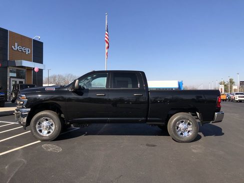 New 2026 RAM 2500 Tradesman w/ Chrome Appearance Group image 11