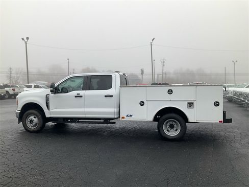 New 2026 Ford F350 XL w/ XL Chrome Package image 8