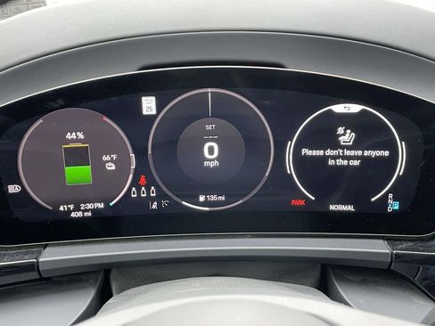 Used 2024 Porsche Macan 4 Electric image 46