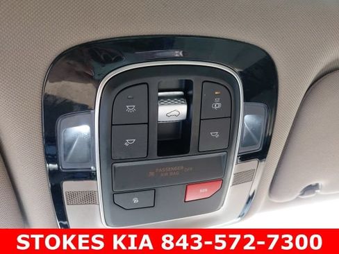Used 2022 Hyundai Santa Fe SEL w/ Convenience + Premium Package FWD image 32