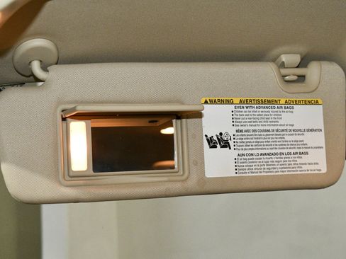 Used 2015 Toyota Highlander Plus image 25