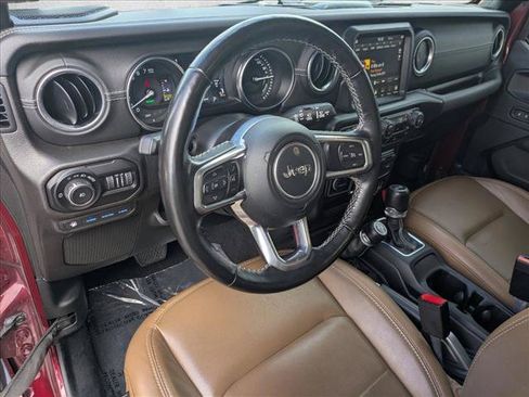 Used 2021 Jeep Wrangler Unlimited Sahara w/ Cold Weather Group AWD/4WD image 10