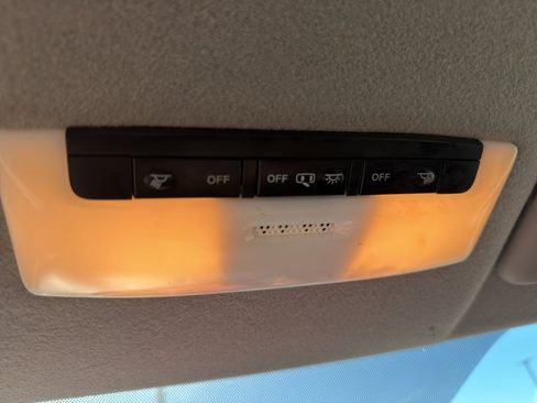 Used 2019 Nissan Kicks SR w/ SR Premium Package image 31