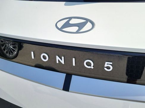 New 2026 Hyundai Ioniq 5 SE image 21