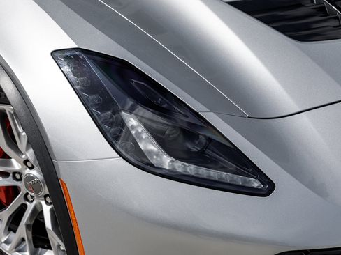 Used 2015 Chevrolet Corvette Z06 w/ 2LZ Preferred Equipment Group image 4