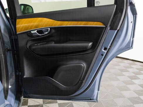 Used 2021 Volvo XC90 T6 Momentum w/ Protection Package image 42