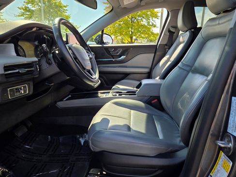 Used 2021 Lincoln Corsair AWD w/ Equipment Group 101A image 22