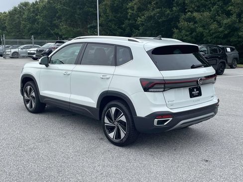 New 2026 Volkswagen Taos SE AWD/4WD image 5