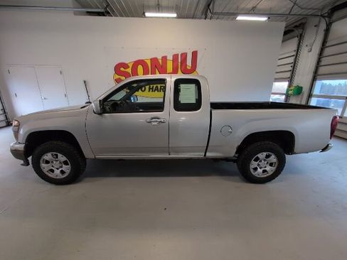 Used 2010 Chevrolet Colorado W/T AWD/4WD image 2