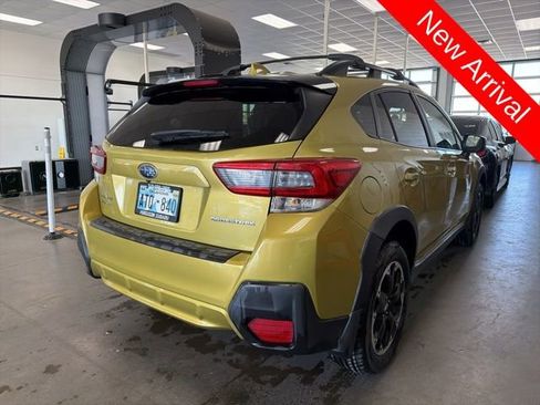 Used 2021 Subaru Crosstrek 2.0i Premium w/ Moonroof Package image 3