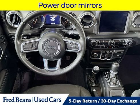 Used 2022 Jeep Wrangler Unlimited Sahara w/ Cold Weather Group image 27