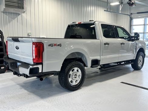 Used 2025 Ford F250 XLT image 3