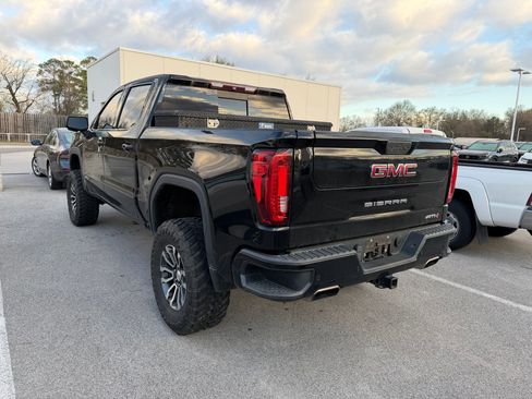 Used 2019 GMC Sierra 1500 AT4 w/ AT4 Premium Package image 2