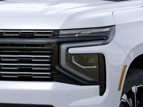New 2026 Chevrolet Suburban High Country image 34