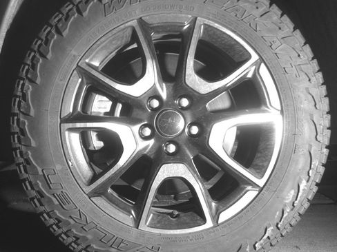 Used 2025 Jeep Compass Trailhawk image 12