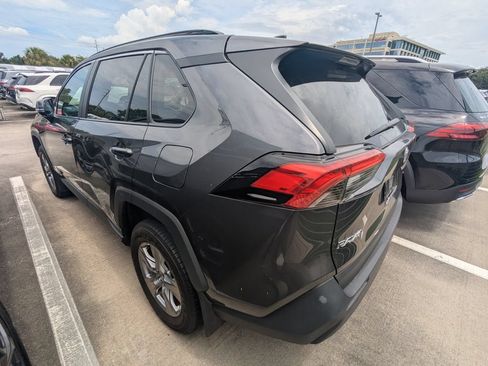 Used 2025 Toyota RAV4 XLE FWD image 15