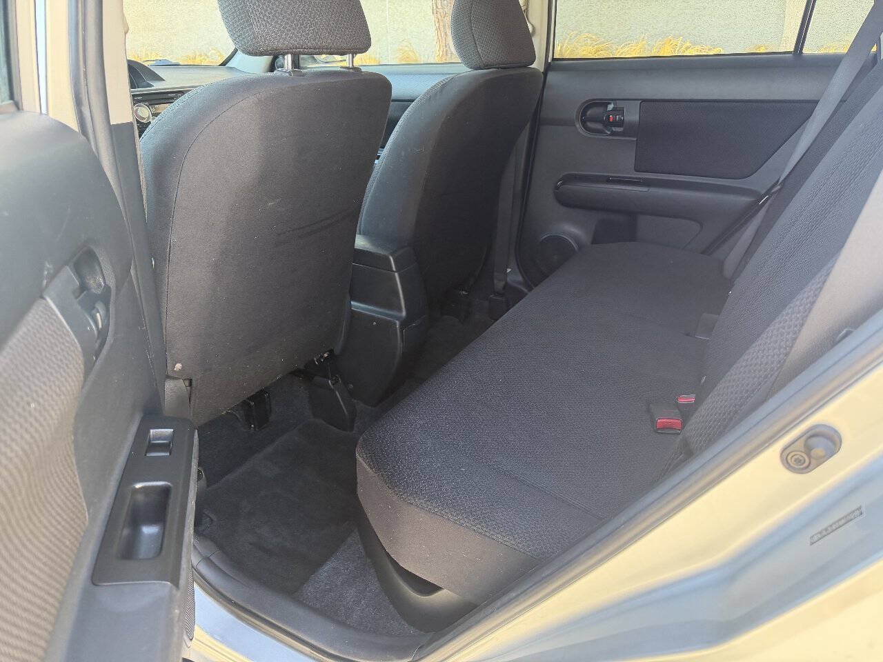 Used 2010 Scion xB FWD image 7