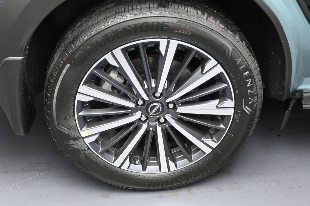 New 2026 Nissan Pathfinder Platinum w/ Accent Package AWD/4WD image 5