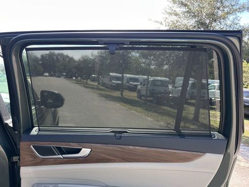 New 2026 Volkswagen Atlas SE image 48