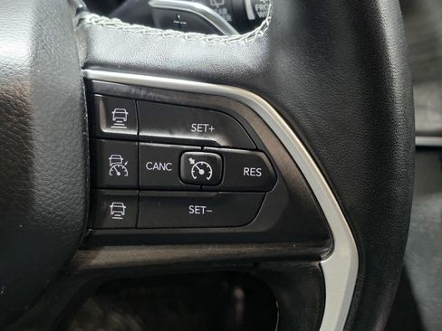 Used 2021 Jeep Grand Cherokee L Limited image 33