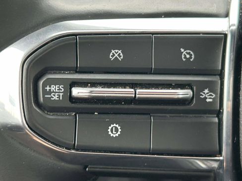 Used 2025 GMC Yukon Denali image 23