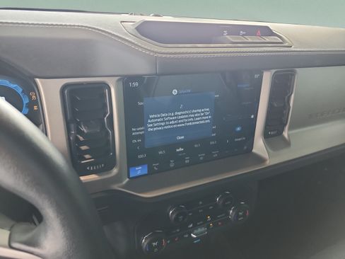 Certified 2025 Ford Bronco Outer Banks AWD/4WD image 12
