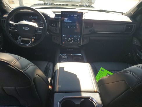 Used 2024 Ford Expedition Max Platinum image 16