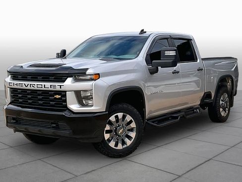 Used 2022 Chevrolet Silverado 2500 Custom w/ Custom Value Package AWD/4WD image 3