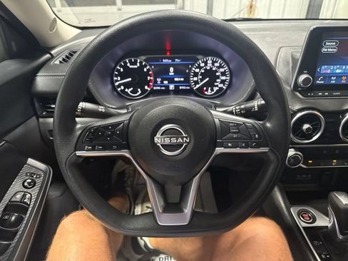Used 2024 Nissan Sentra SV FWD image 12