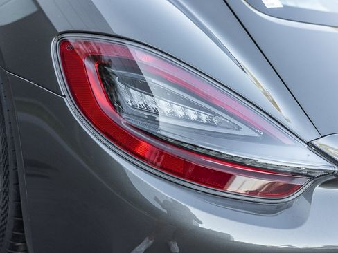 Certified 2016 Porsche Cayman image 18